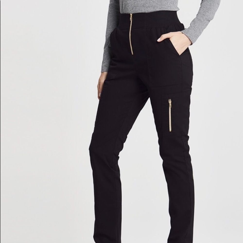 Brand New Jannuu Scrub Pants
